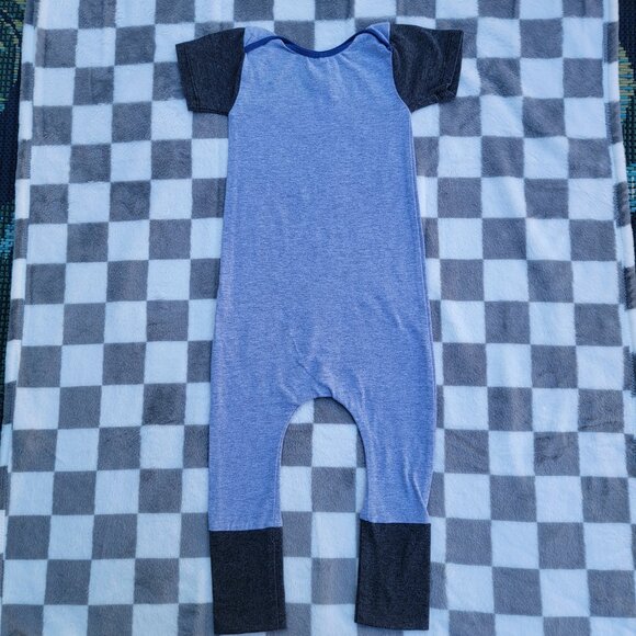 Henry and Claire Monsters Pull On Short Sleeve Romper Size 18-24m - Picture 4 of 5